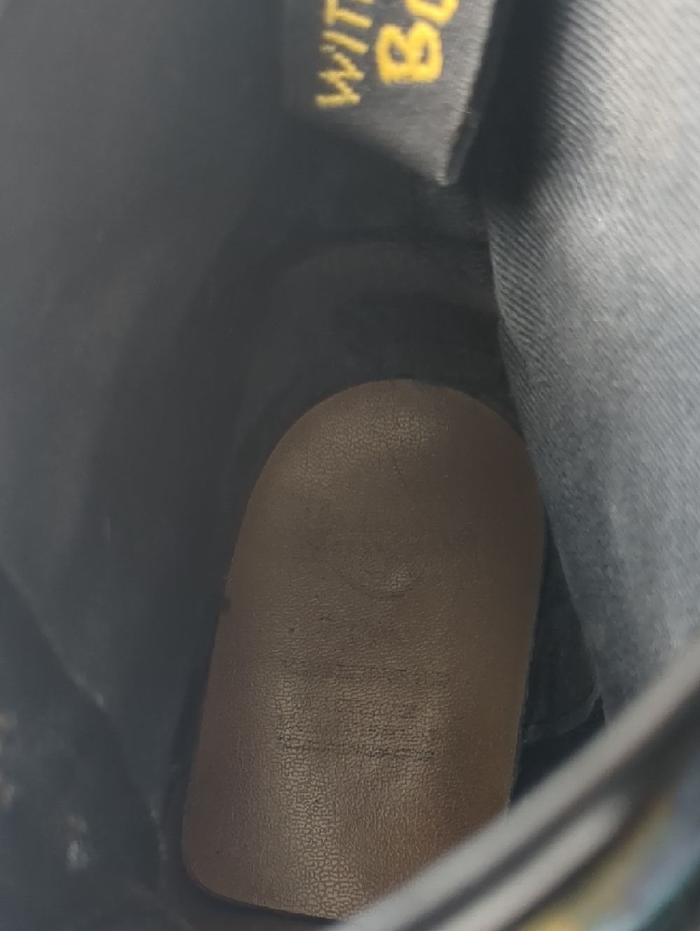 Rare Dr. Martens Women's Multicolor Velvet 8 Hole Boots Size 7 - Picture 5 of 7